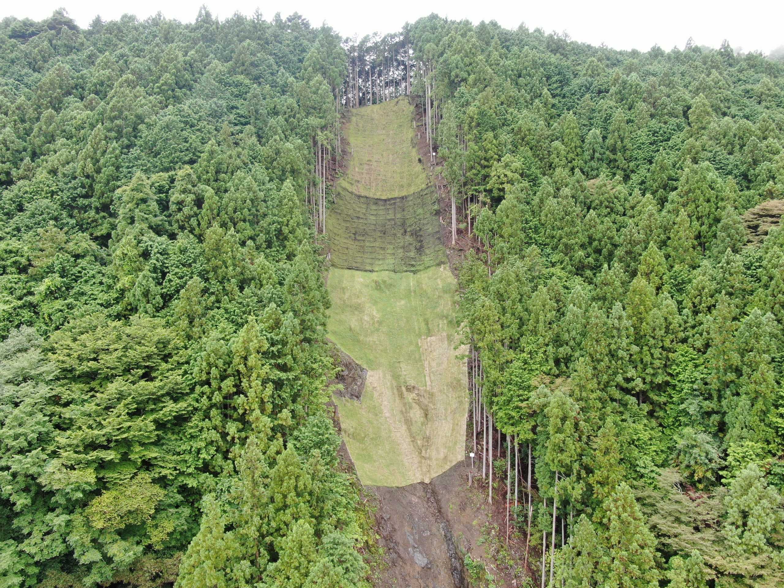 治山山腹工事