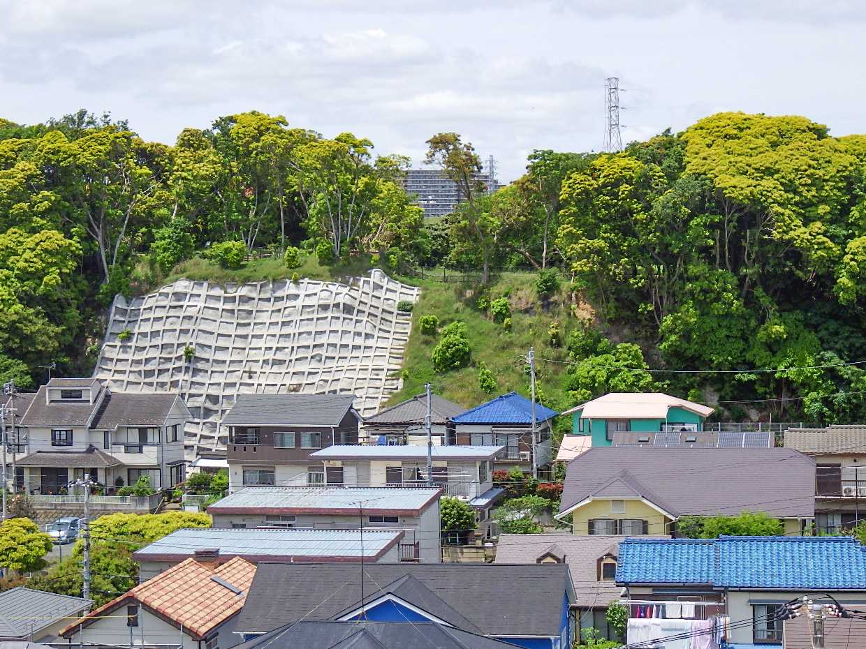 急傾斜地崩壊対策工事